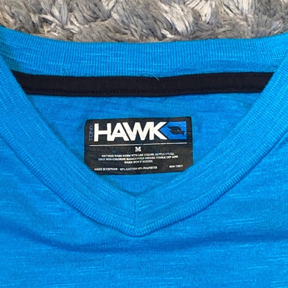 Blue tony hawk v neck T-shirt size M - Picture 1 of 4